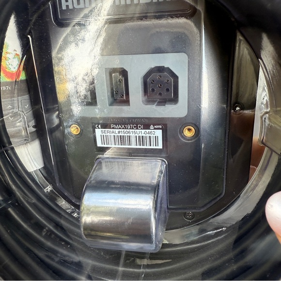 Humminbird PiranhaMax 197c DI Fish Finder - Picture 12 of 13